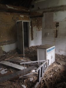 derelict kitchen in farmhouse newbury